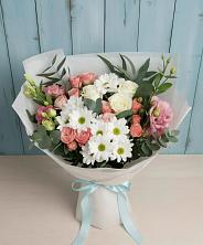Букет цветов из:  Розы, Лизиантусы и Хризантемы в Лещаном