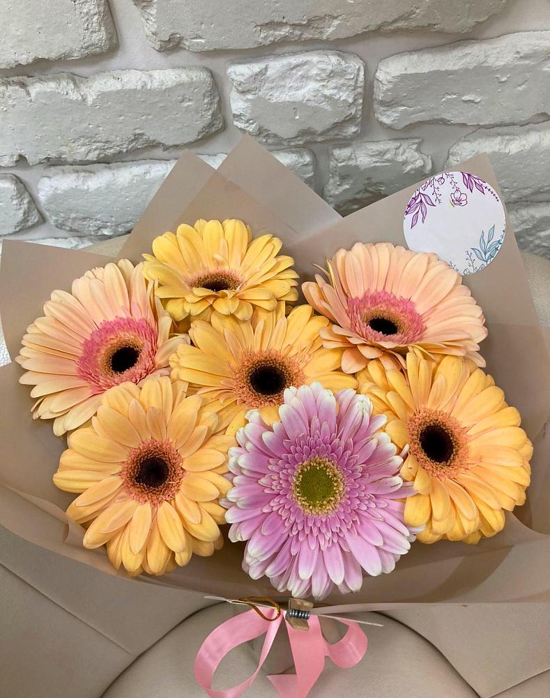 Букет цветов из: Герберы в Лещаном
