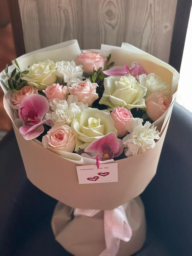 Букет цветов из: Орхидеи, Розы и Гвоздики в Лещаном