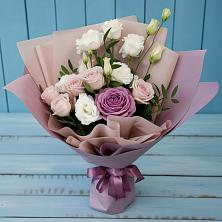 Букет цветов из:  Розы и Лизиантусы в Лещаном
