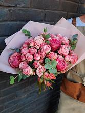 Букет розы в пальмах в Лещаном Букет цветов из: Розы в Лещаном
