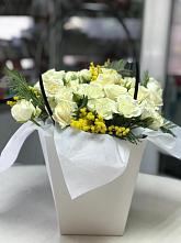 Цветочная композиция из Розы  в Лещаном