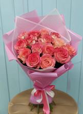 Букет 15 Розовых роз Равель в Лещаном