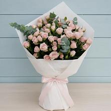 Букет цветов из:  Розы в Лещаном