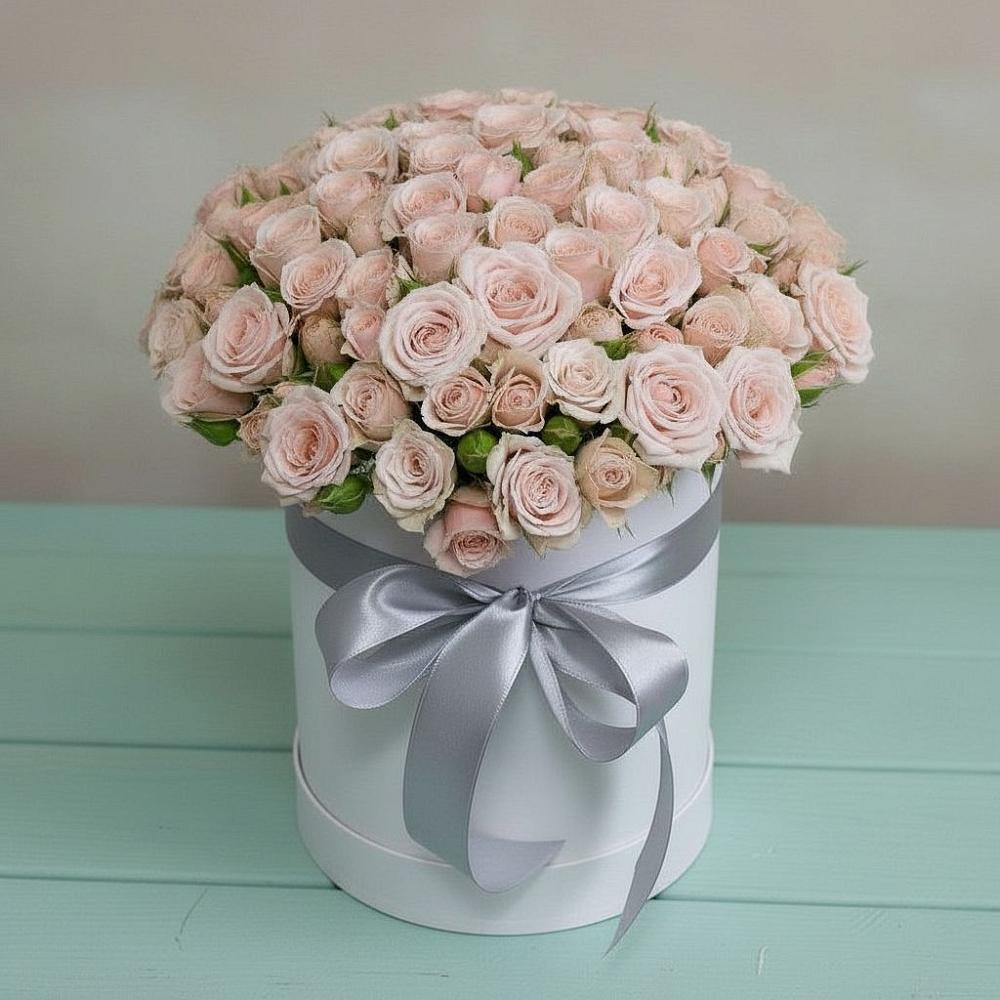 Цветочная композиция из Розы в шляпной коробке в Лещаном